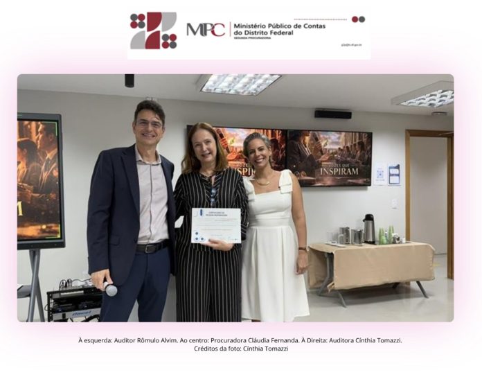 CERTIFICADO DE PESSOA INSPIRADORA é conferido à titular da 2ª Procuradoria